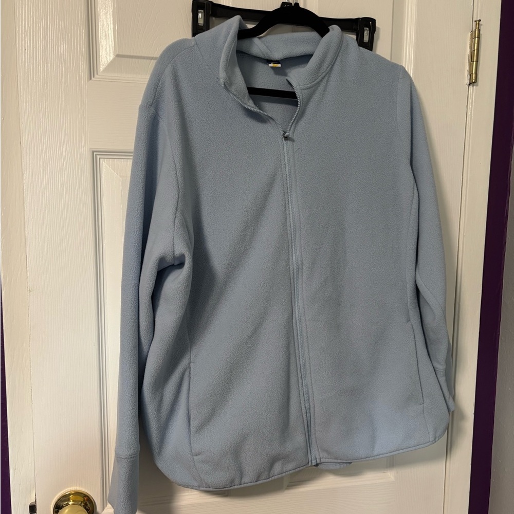 Old Navy 2x Performance Fleece NWOT